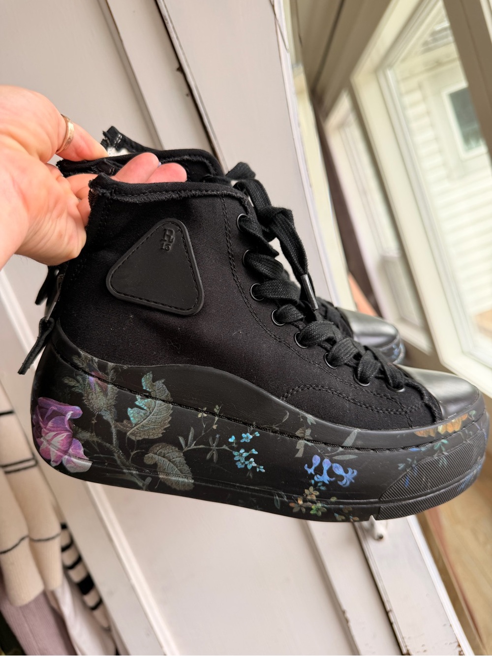 R13 Black Floral-Print High-Top Sneakers - Women